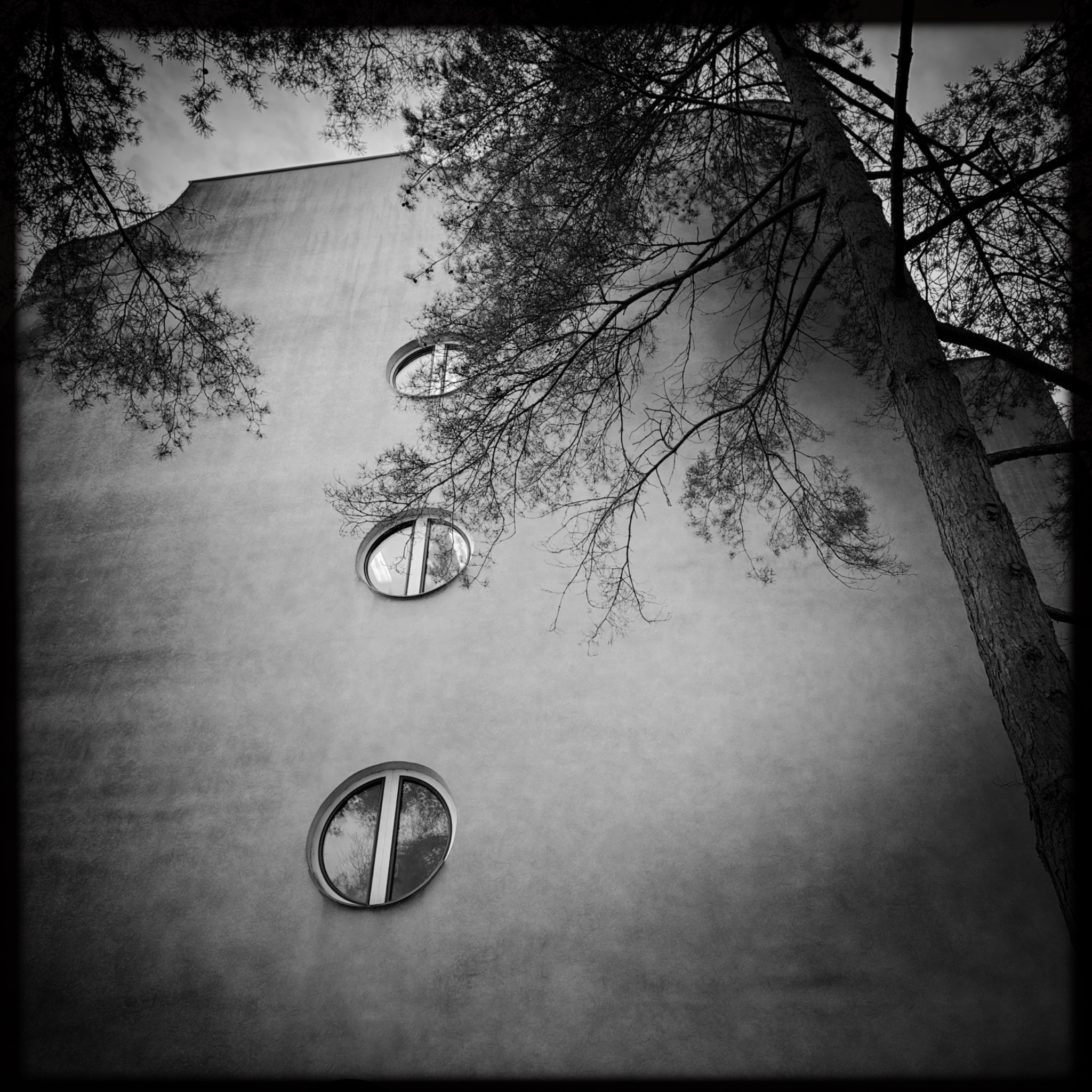 HMOriginal 85835A65 E28D 46D0 ADC0 ACD4D5B7CB84