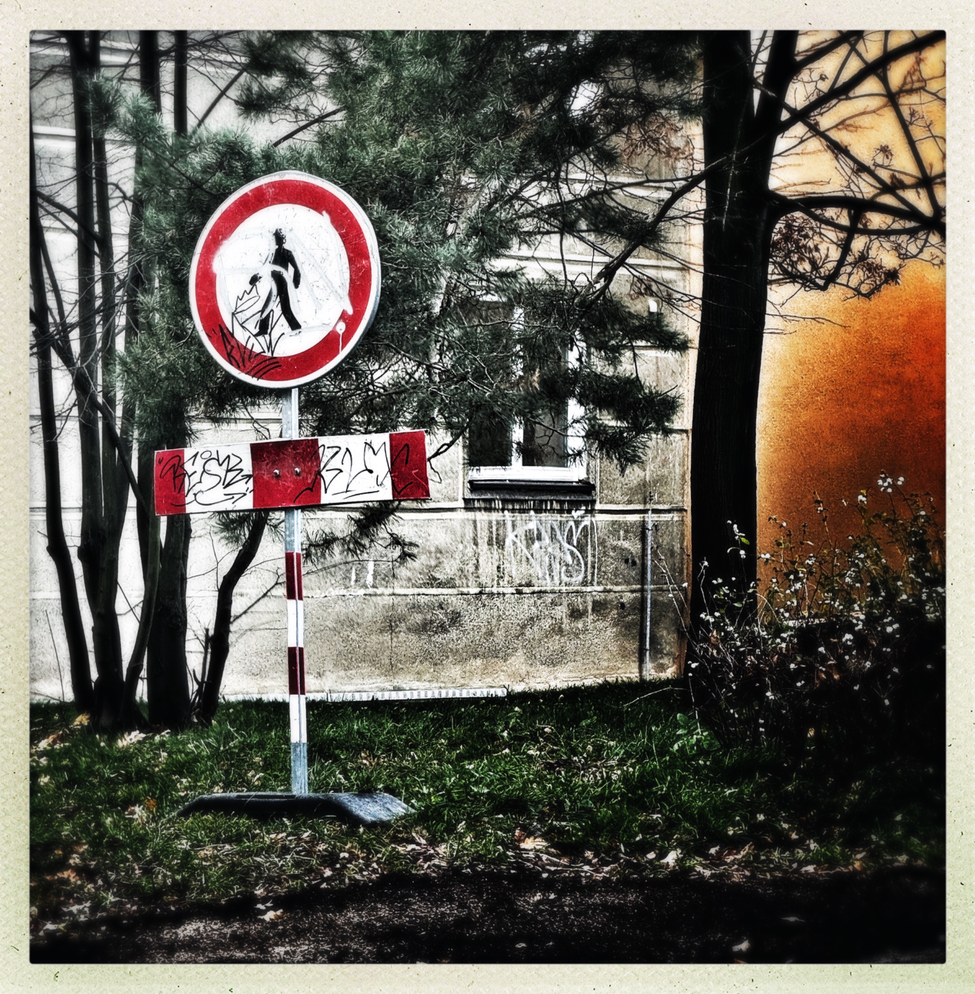 HipstamaticPhoto 754492406.976355