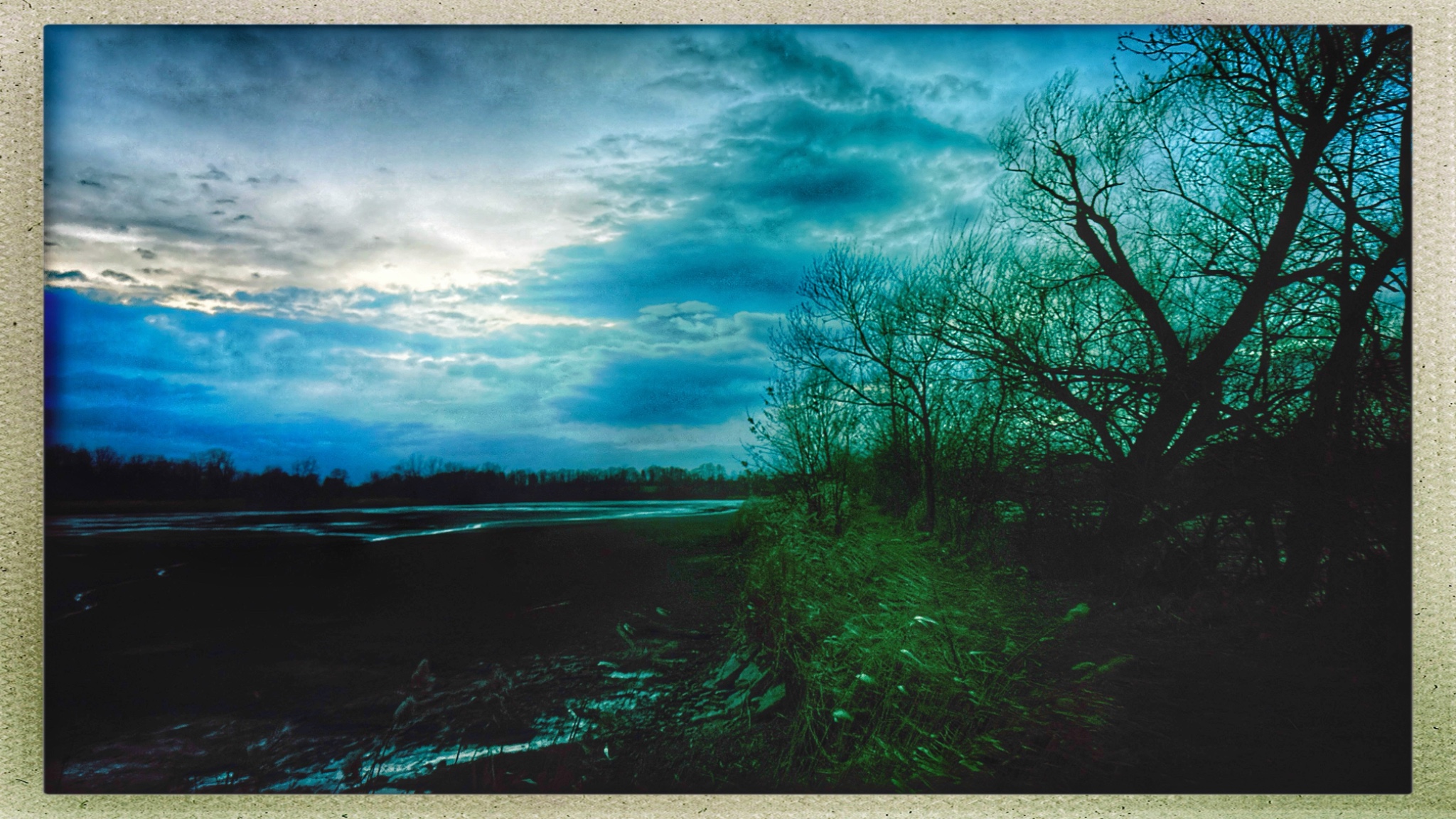 HipstamaticPhoto 759772923.874835