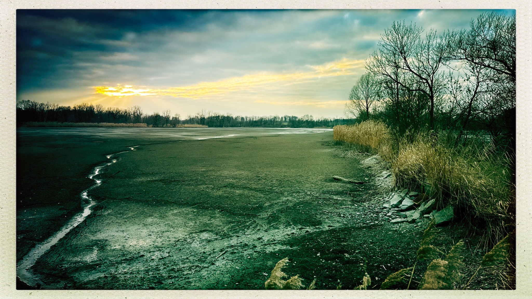 HipstamaticPhoto 760201291.047108