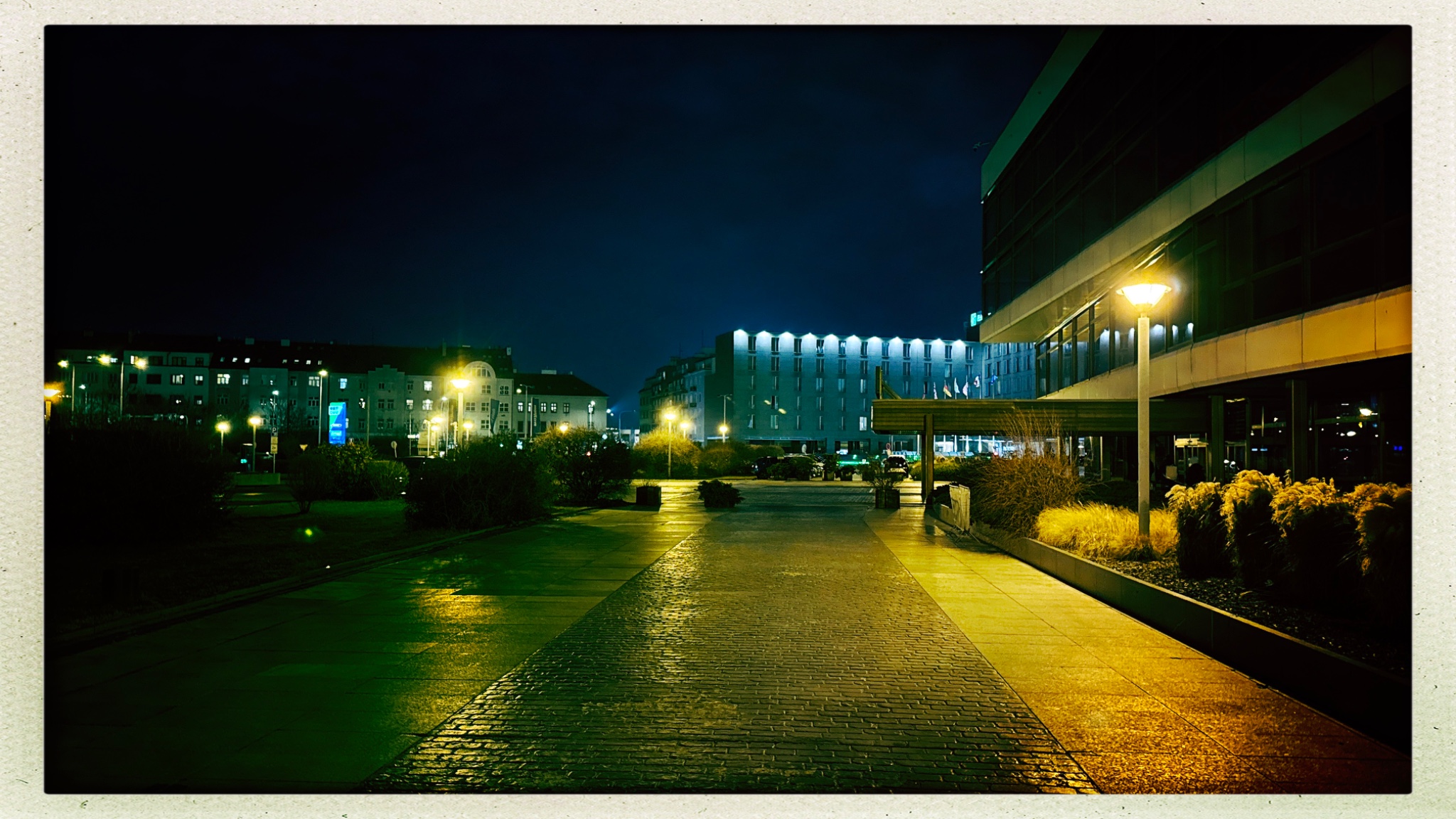 HipstamaticPhoto 760639556.955607