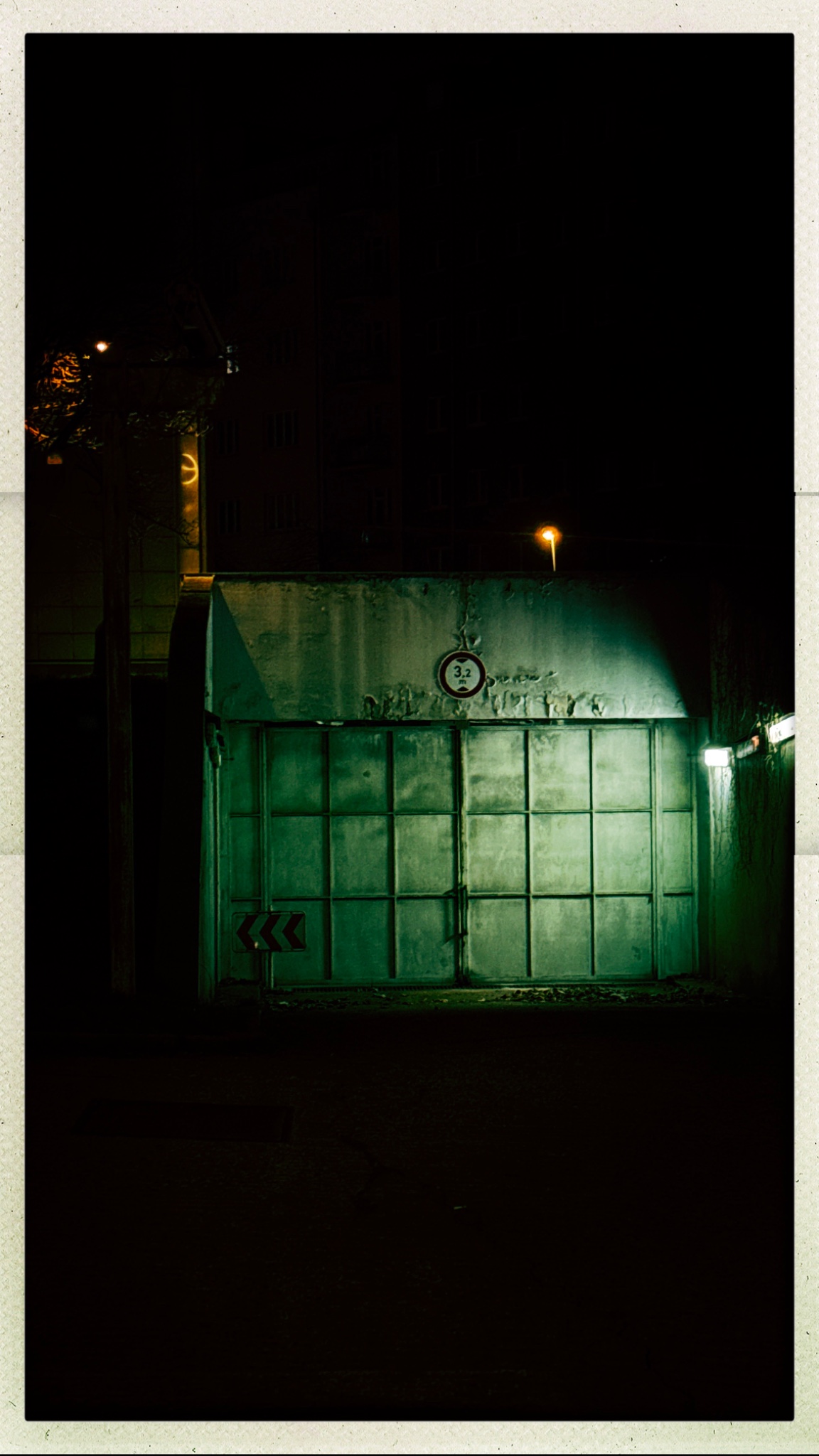 HipstamaticPhoto 760679885.449933