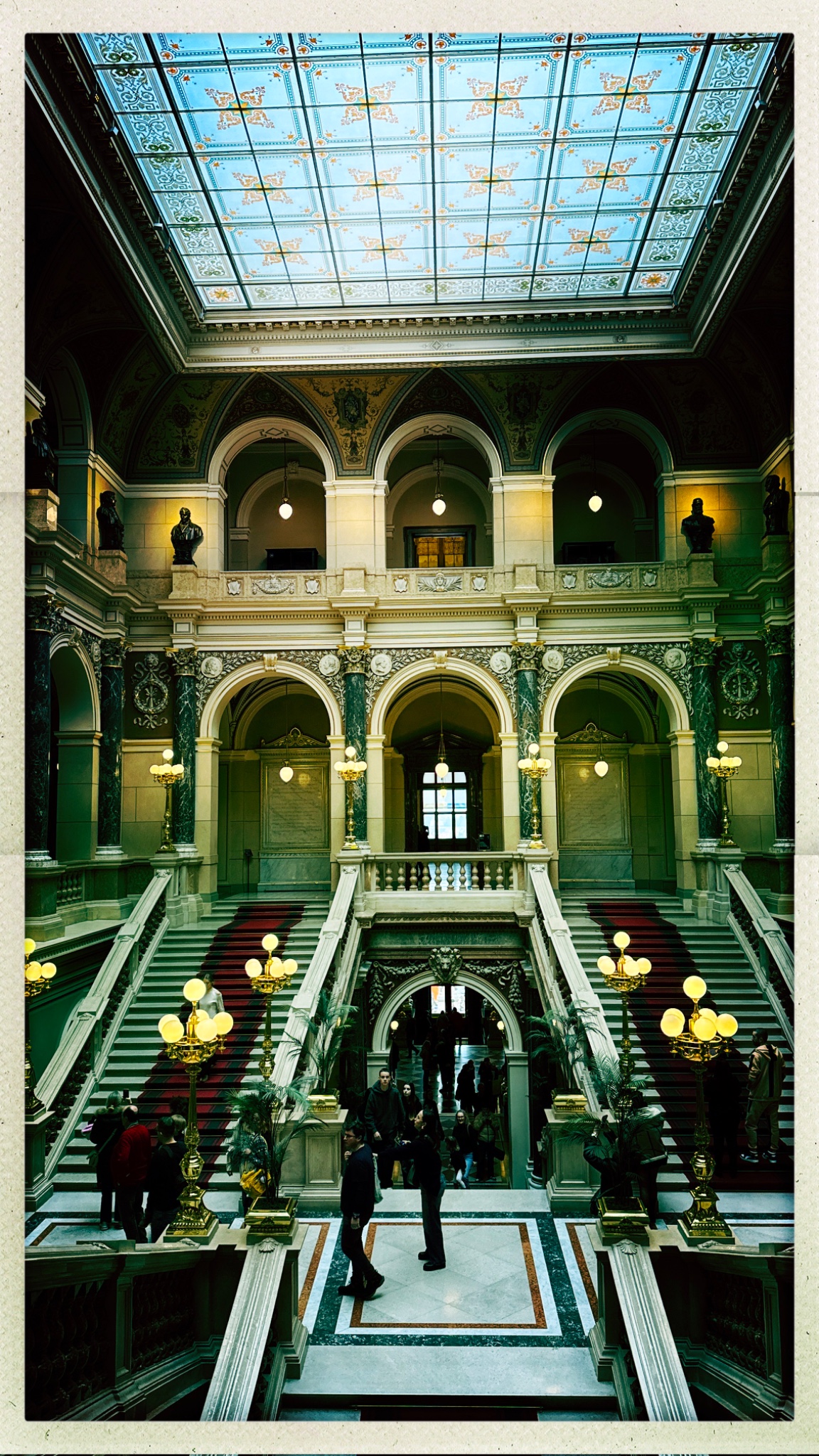 HipstamaticPhoto 760701069.082880