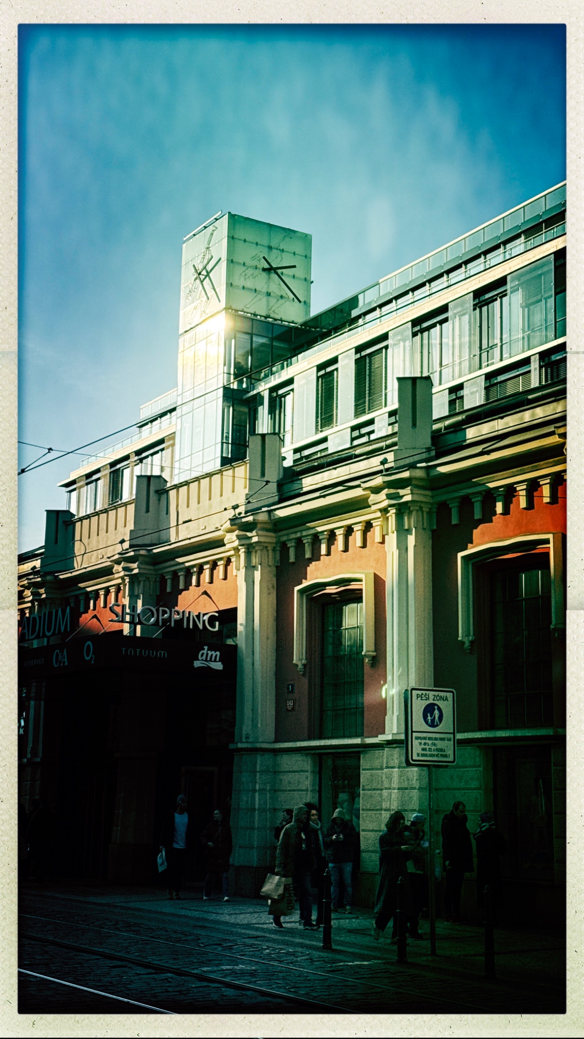 HipstamaticPhoto 760713735.877947