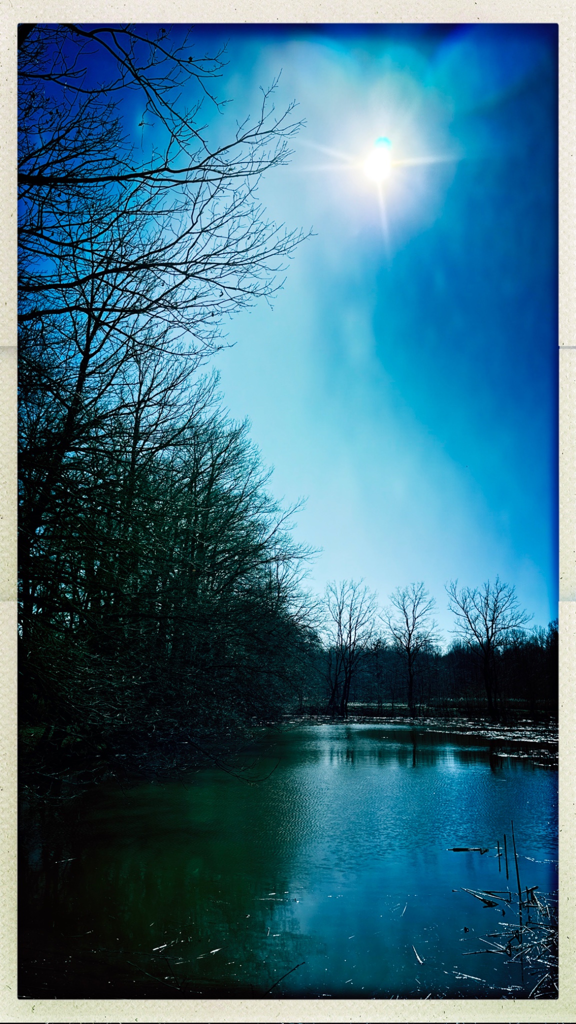 HipstamaticPhoto 764073505.578046