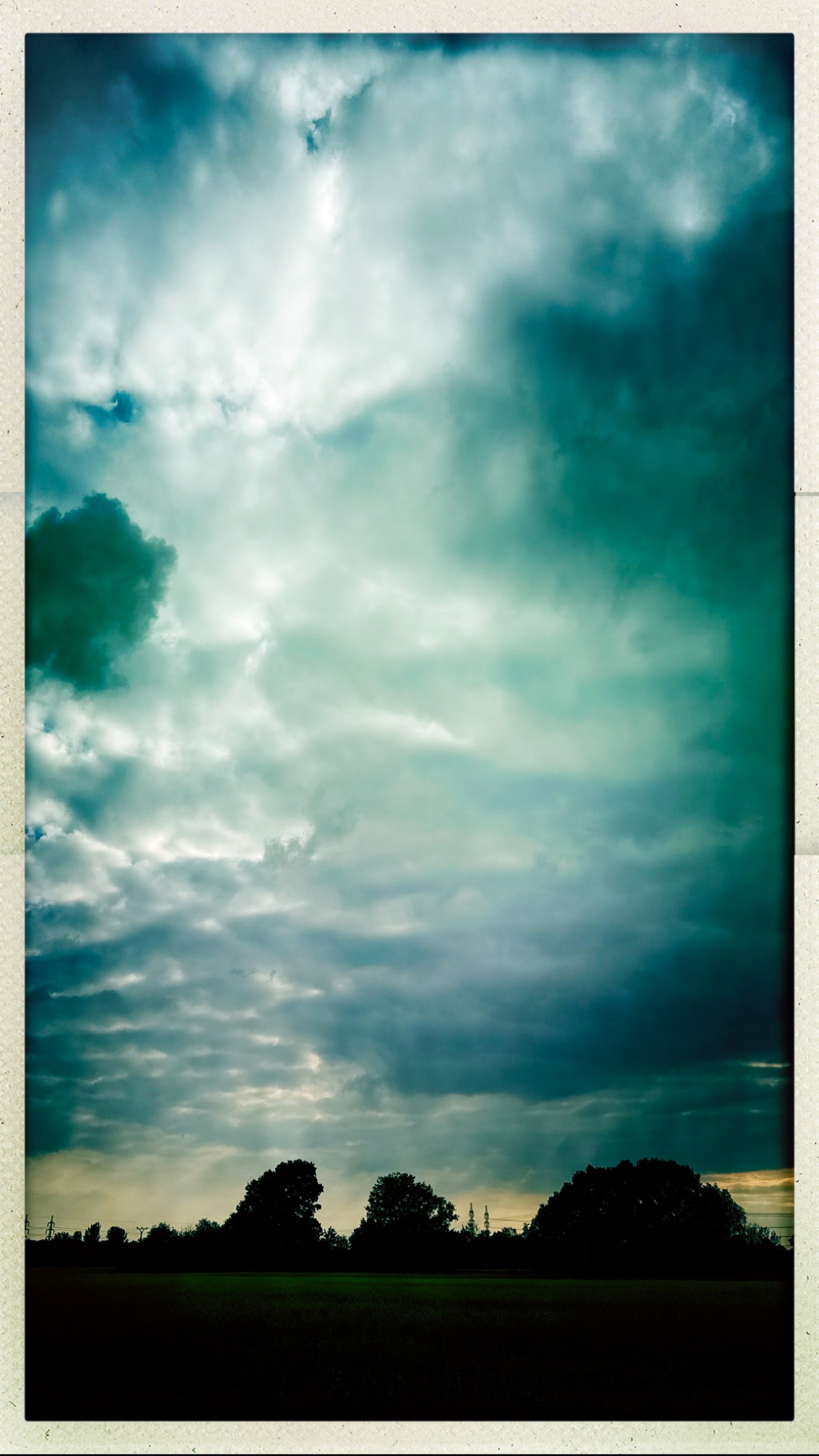 HipstamaticPhoto 768325230.988451