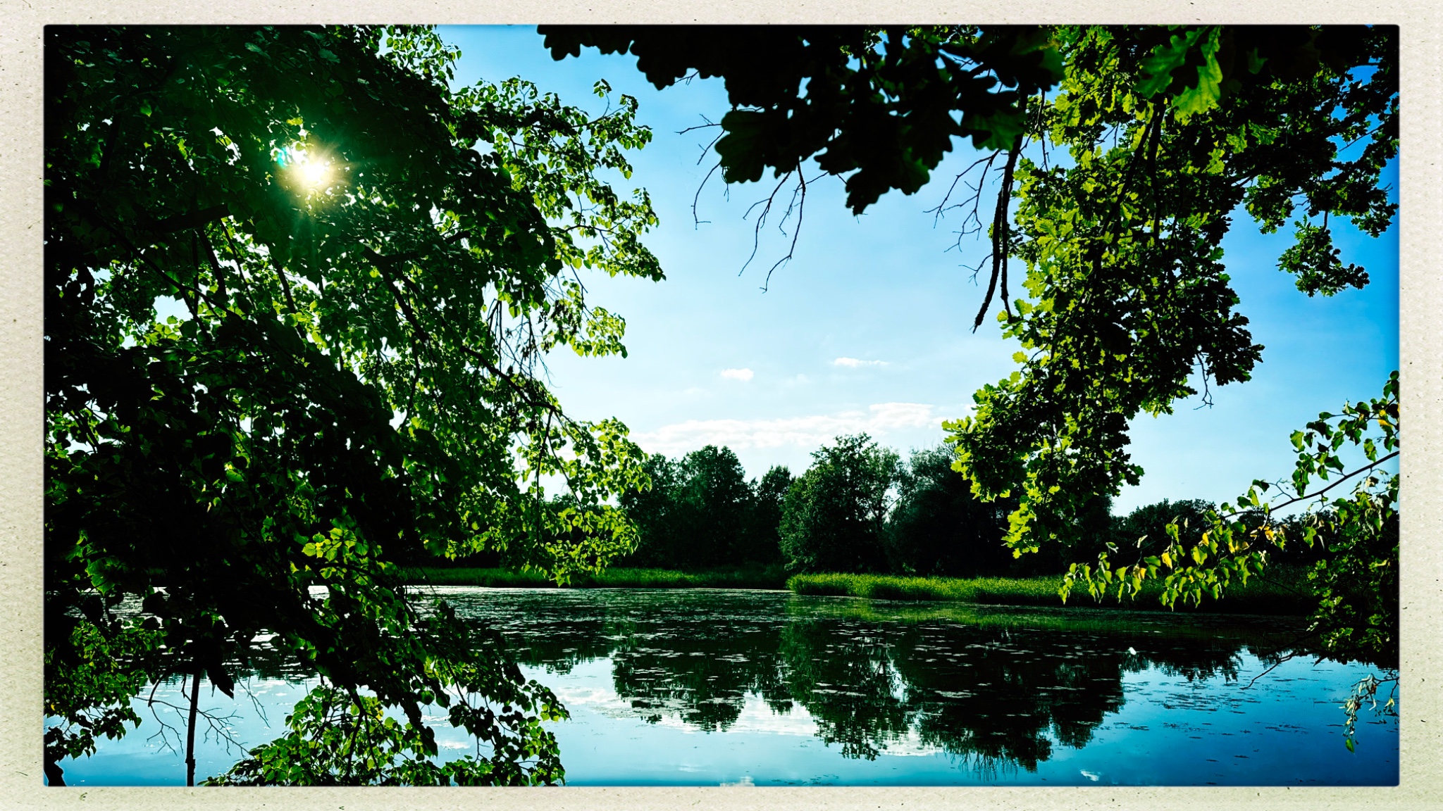 HipstamaticPhoto 777310907.108981