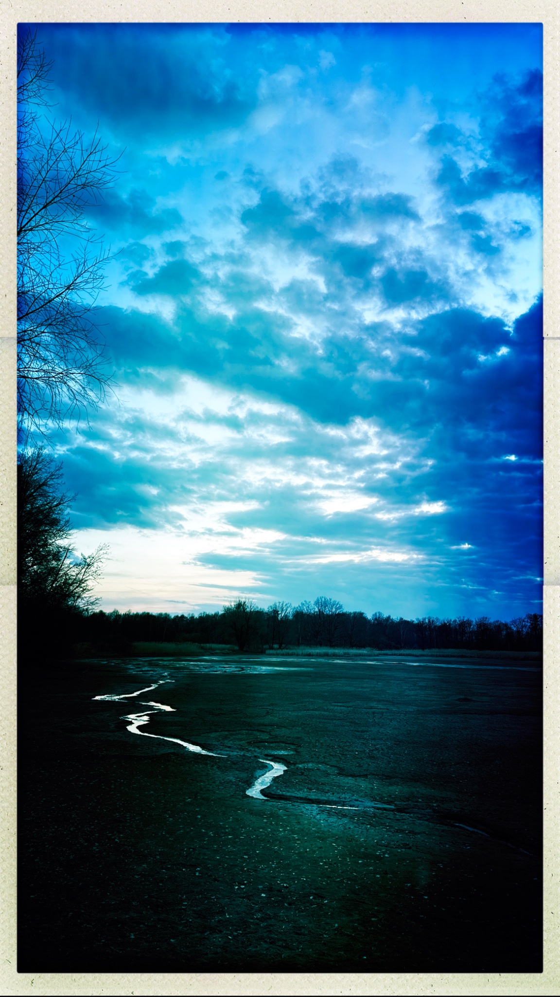 HipstamaticPhoto 795199950.004270